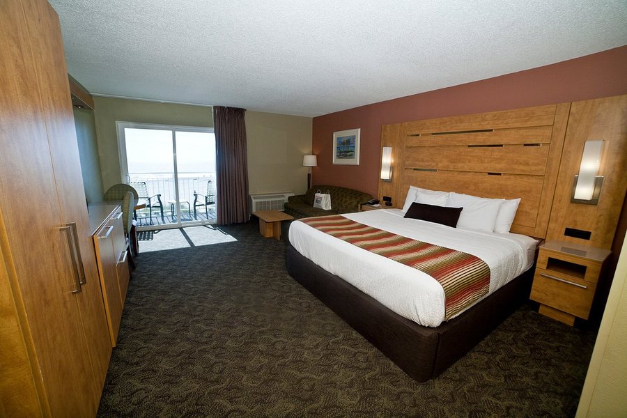DeSoto Beach Hotel — Guest room