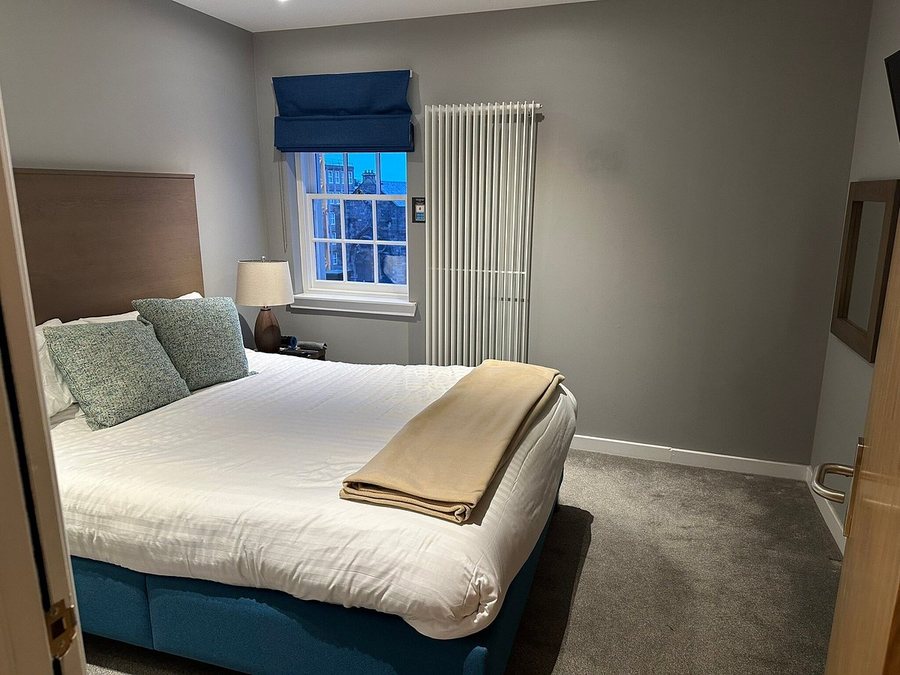 Destiny Scotland Royal Mile Residence — Guest room