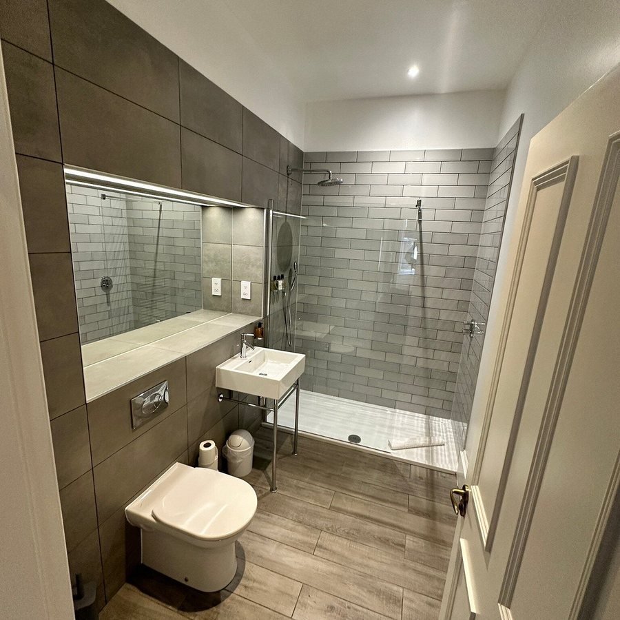 Destiny Student Shrubhill — Bathroom