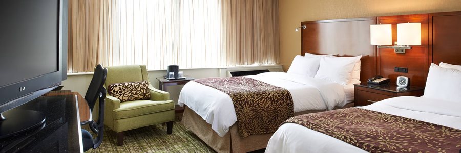 Detroit Marriott Livonia — Guest room