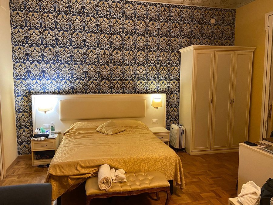 DG Prestige Room — Guest room