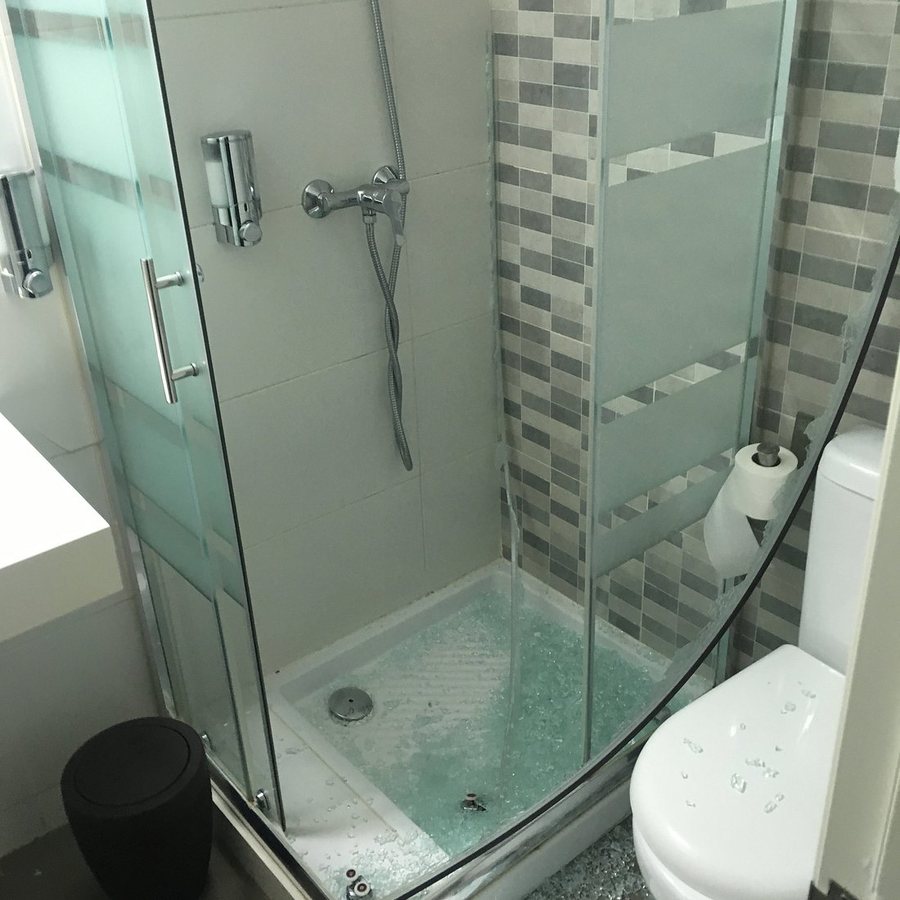Diagonal House Barcelona Catalonia — Bathroom