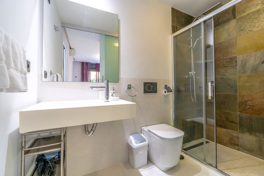 Diamant Blue — Bathroom