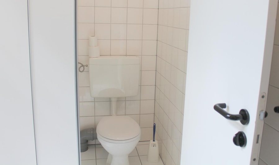 Die Fabrik baxpax Hotel — Bathroom