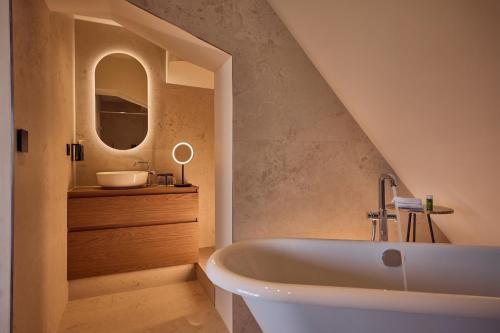 Dikker Thijs Hotel Amsterdam — Bathroom