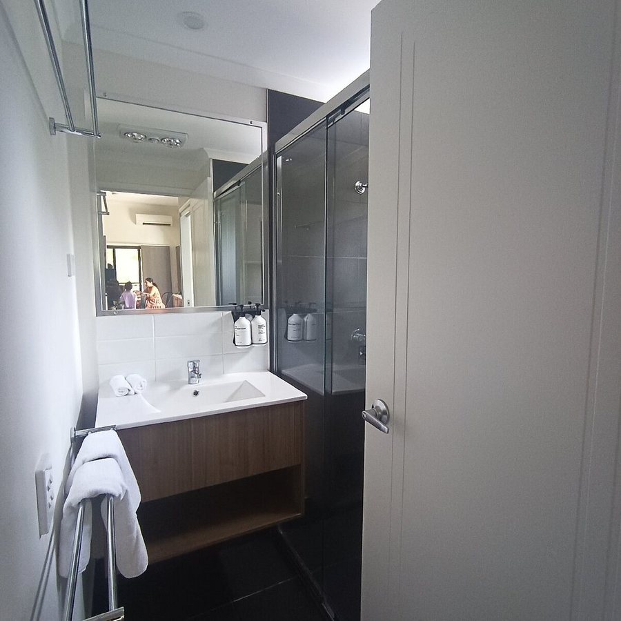 Discovery Parks Coffin Bay — Bathroom