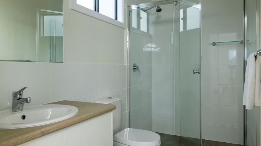 Discovery Parks West Beach Parks — Bathroom