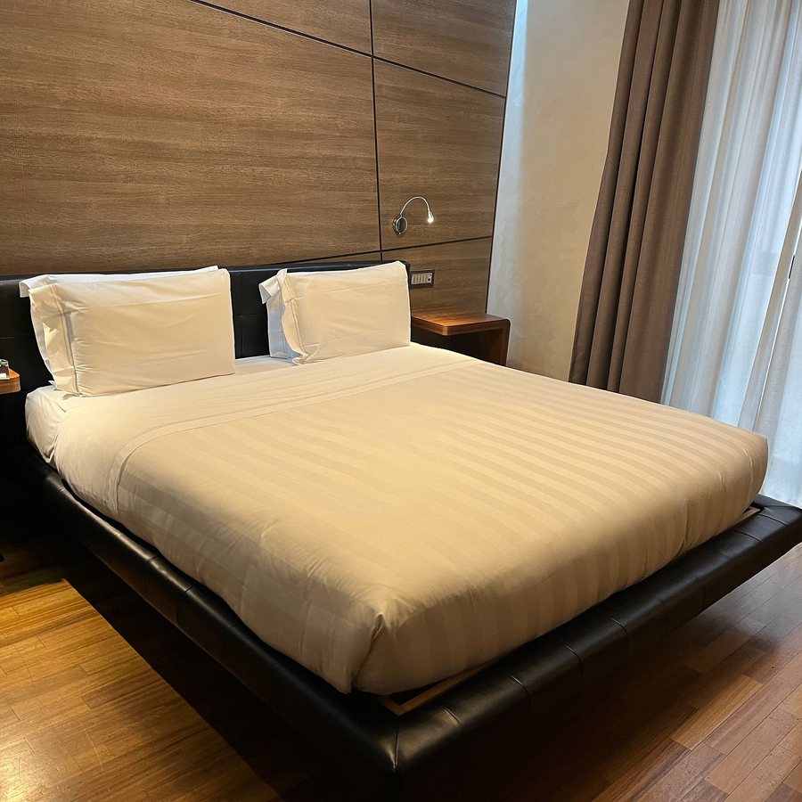 Divina Luxury Hotel — Guest room