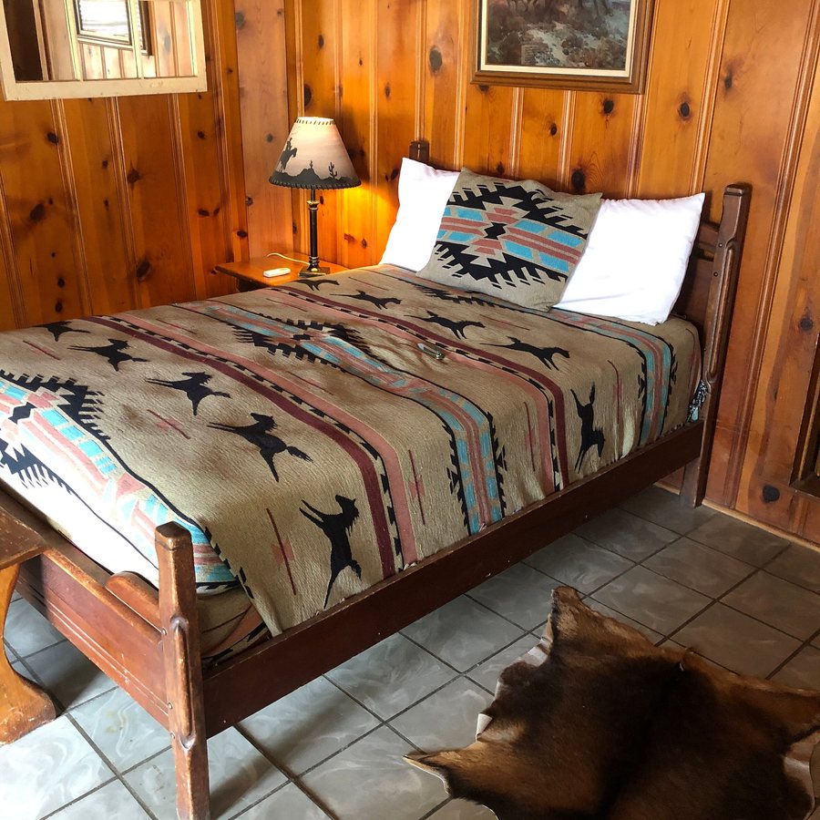Dixie Dude Ranch — Guest room