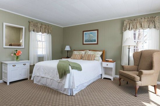 Dockside Guest Quarters And Restaurant — Guest room