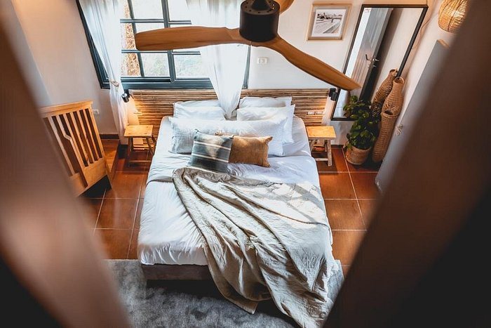 Dolphin Village — Guest room
