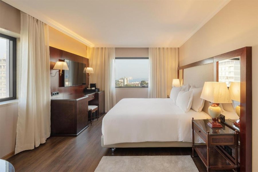 Dom Pedro Lisboa Hotel a member of Radisson Individuals — Guest room