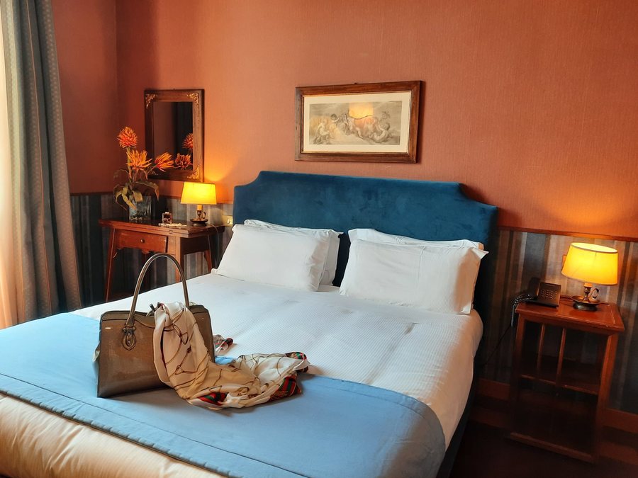 Domus Livia Suites — Guest room