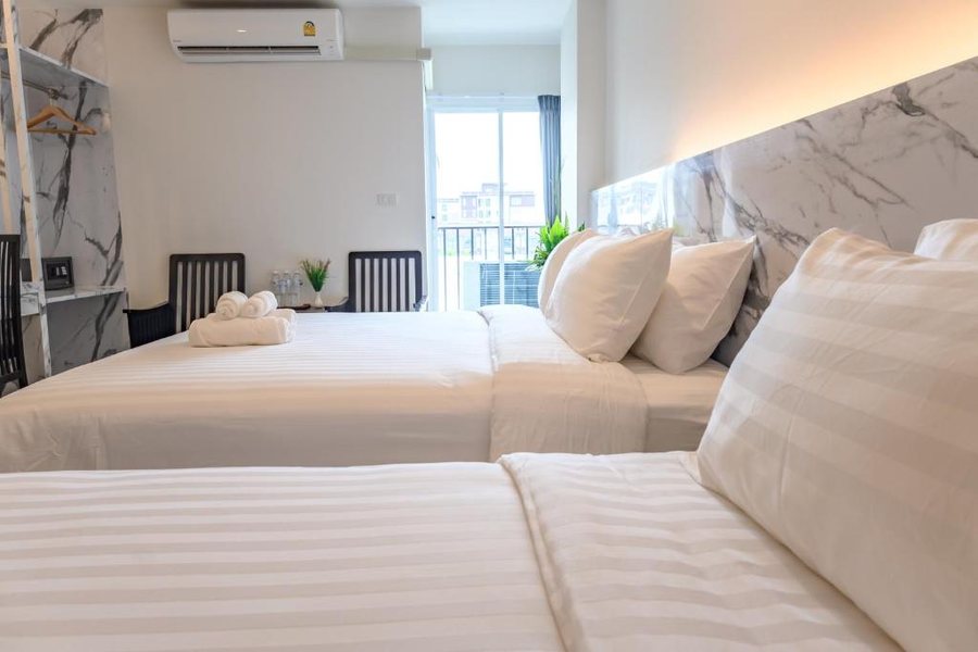 Don Muang Hotel — Guest room