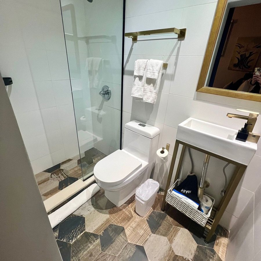 Don Rafa Boutique Hotel Residences — Bathroom