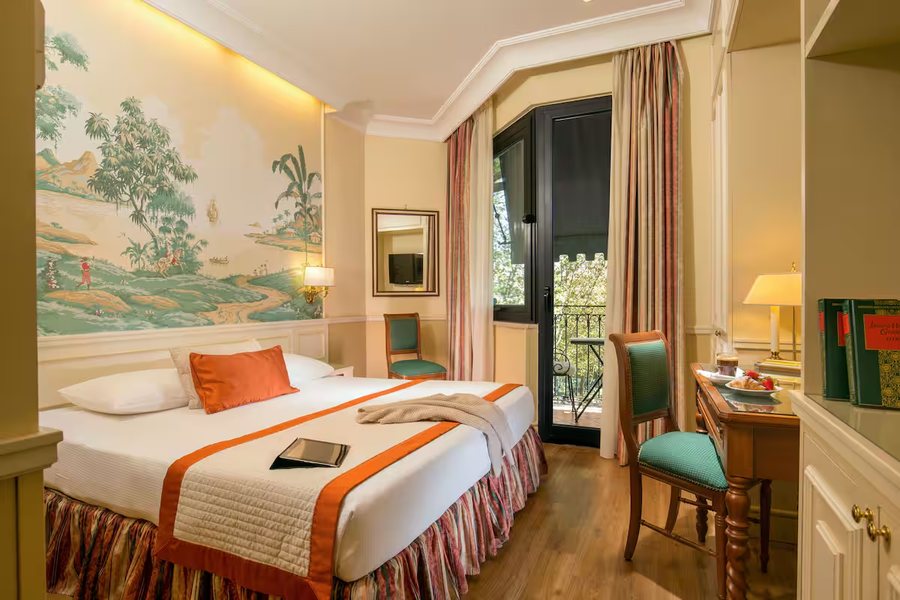 Donna Laura Palace Hotel — Guest room