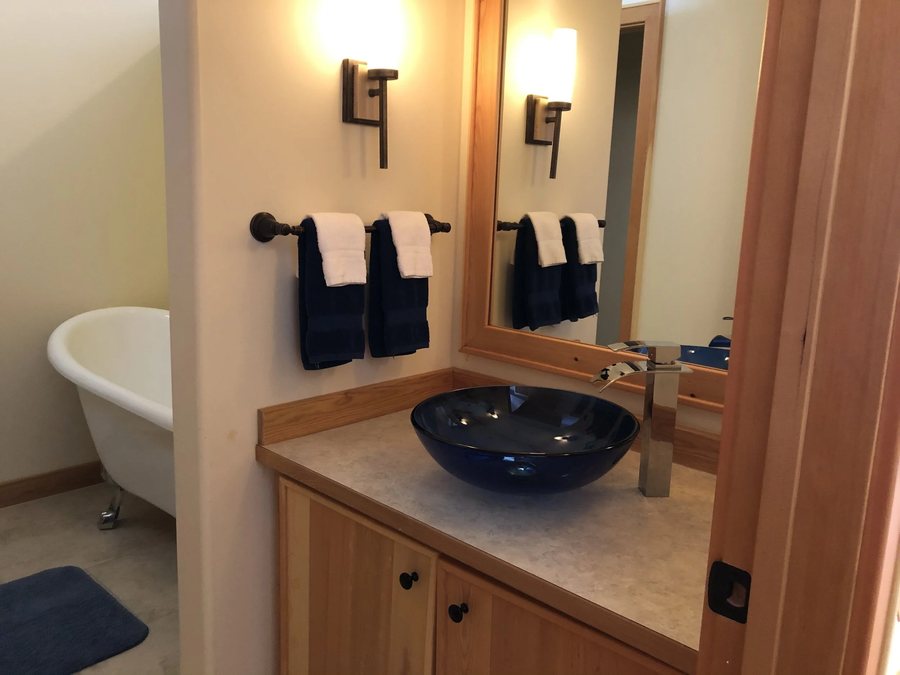 Double Arrow Resort — Bathroom