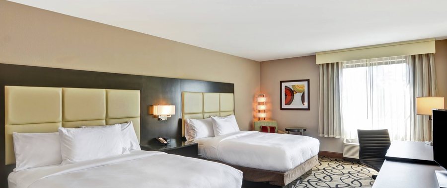 Doubletree by Hilton Hattiesburg — Guest room