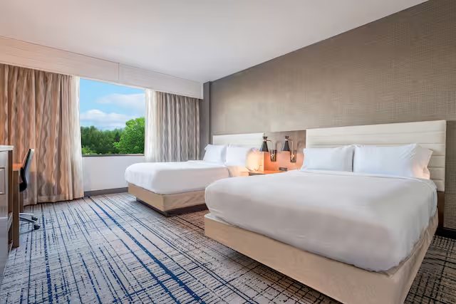 Doubletree By Hilton Hotel Charlotte Airport — Guest room