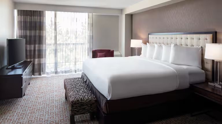 DoubleTree by Hilton Hotel Denver Tech Center — Guest room