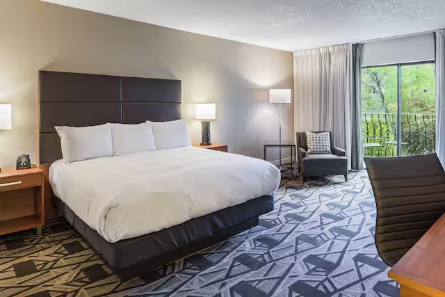DoubleTree by Hilton Hotel Durango — Guest room