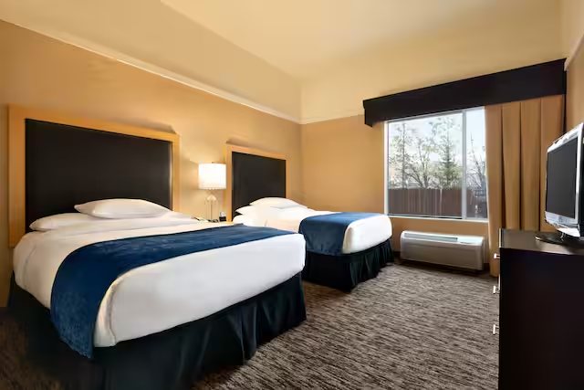 Doubletree By Hilton Hotel Oklahoma City Airport — Guest room