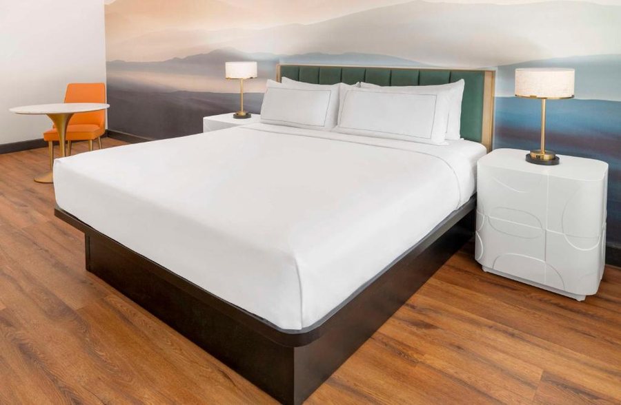 DoubleTree by Hilton Hotel Phoenix Gilbert — Guest room