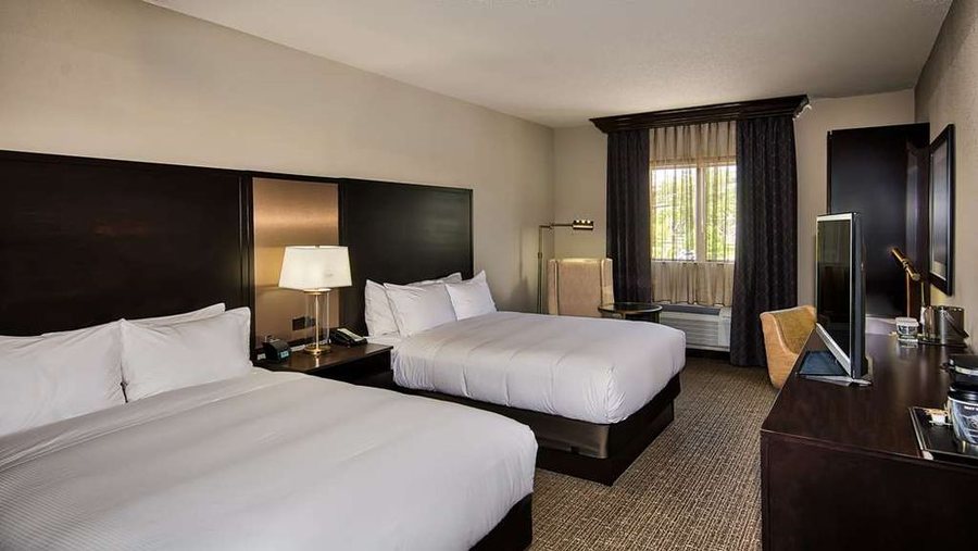 Doubletree By Hilton Hotel Port Huron — Guest room