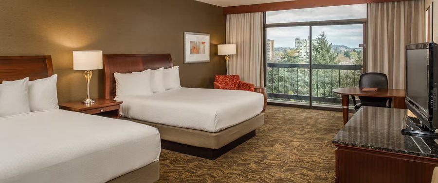 Doubletree By Hilton Hotel Portland — Guest room