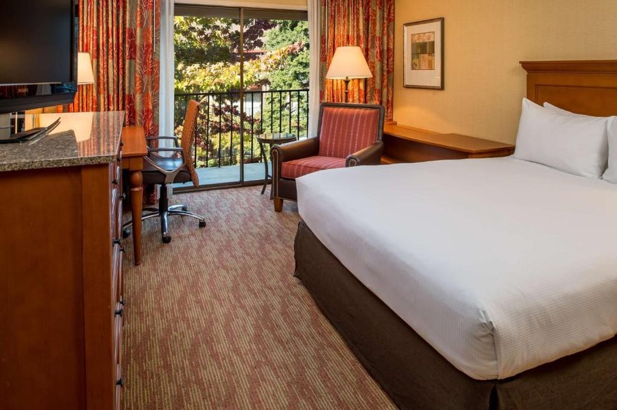 Doubletree By Hilton Hotel Seattle Airport — Guest room