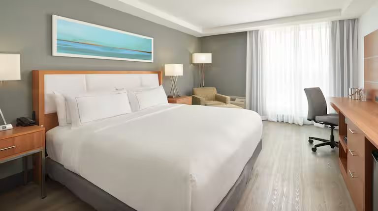 Doubletree By Hilton Miami North I 95 Miami Florida — Guest room