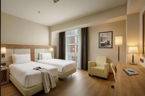 Doubletree by Hilton Milan — Guest room