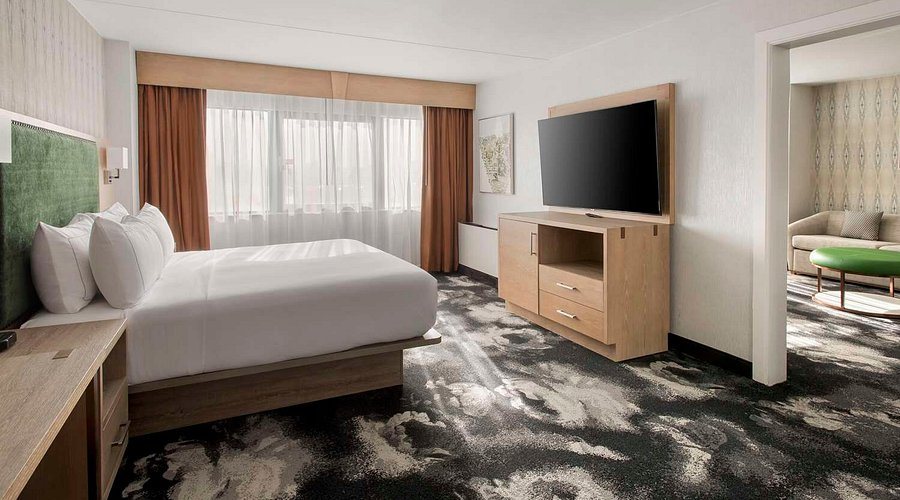DoubleTree by Hilton Poughkeepsie — Guest room