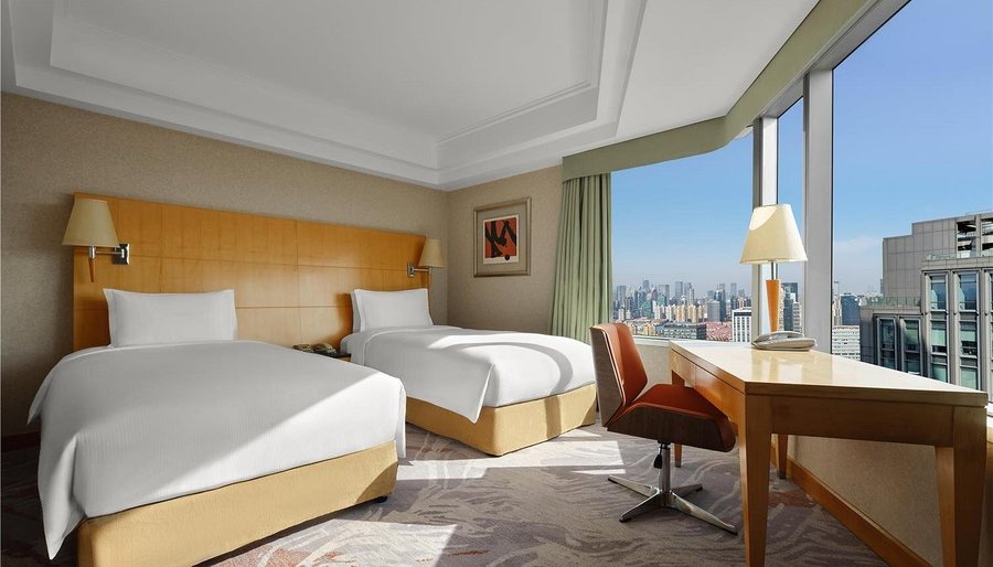 DoubleTree by Hilton Shanghai Pudong — Guest room