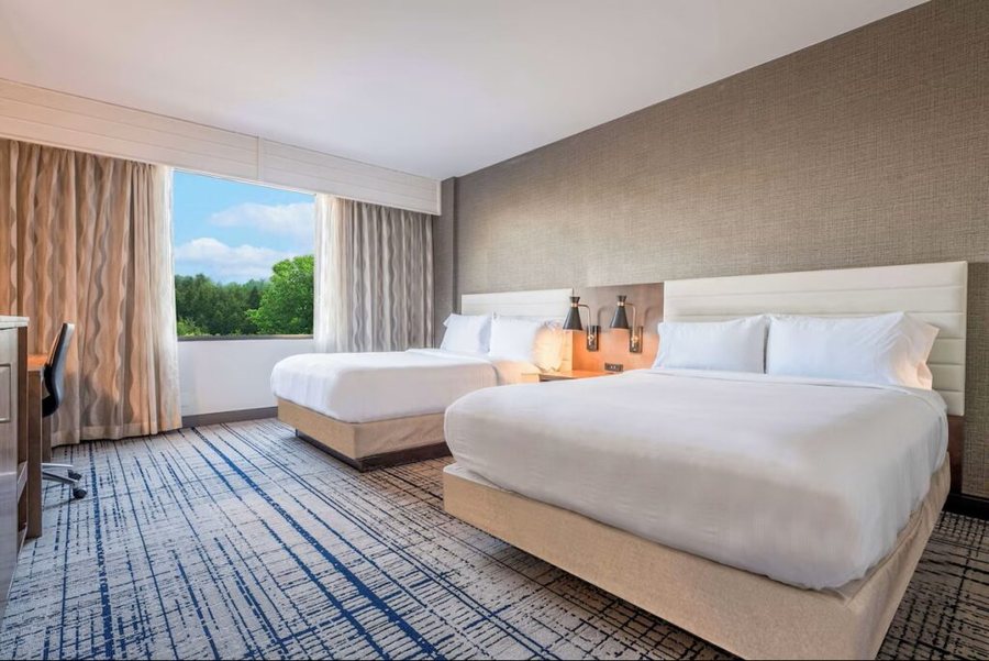 DoubleTree by Hilton South Charlotte Tyvola — Guest room
