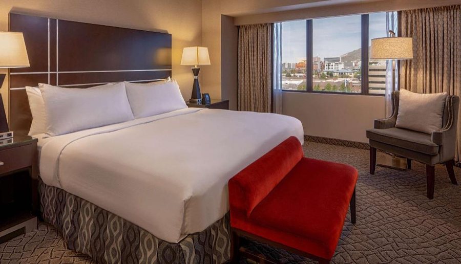 DoubleTree Suites by Hilton Hotel Salt Lake City Downtown — Guest room