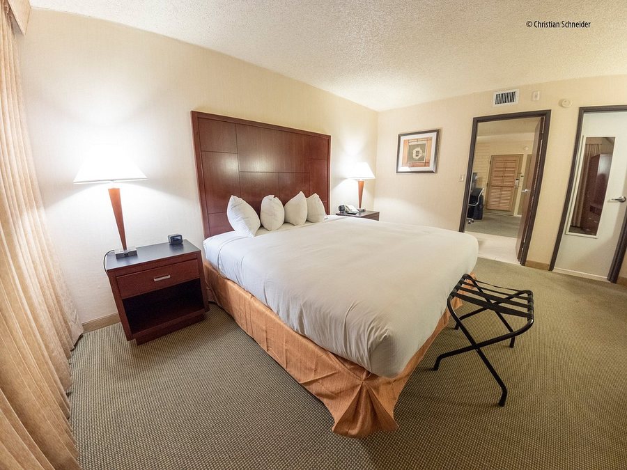 Doubletree Suites By Hilton Hotel Tucson Airport — Guest room