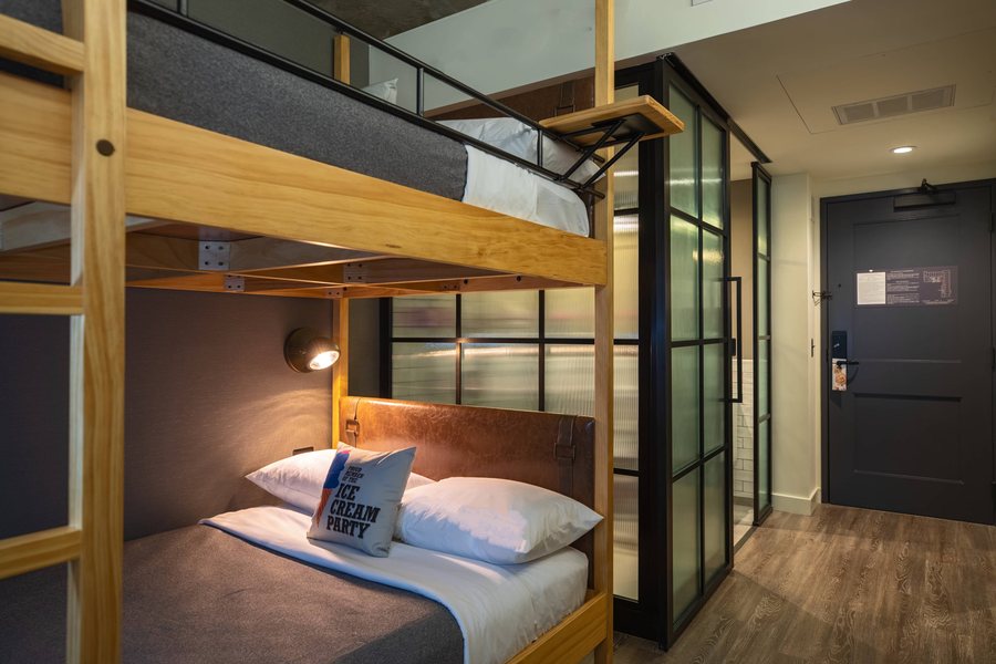 Downtown Washington Hostel — Guest room