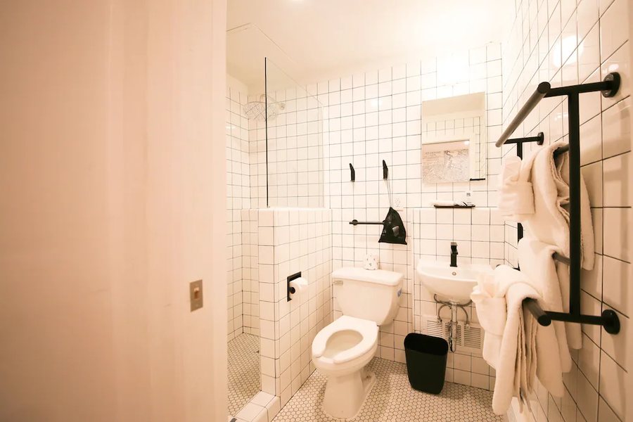Doxie Hotel New York City New York — Bathroom