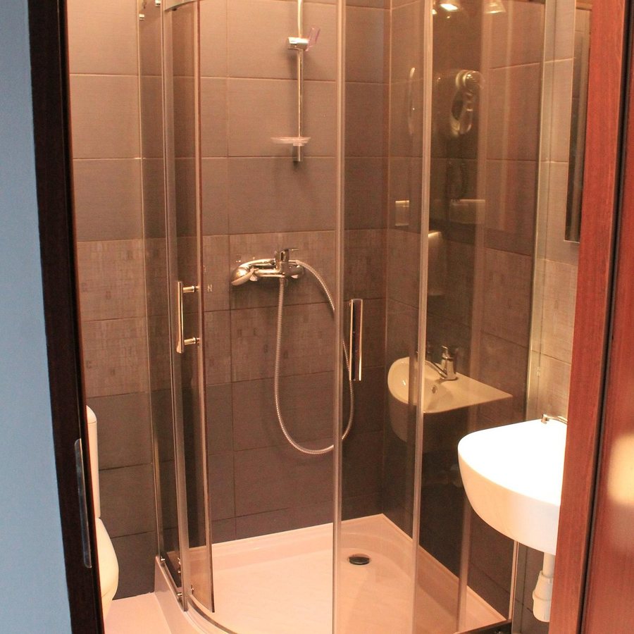 Draggo House — Bathroom