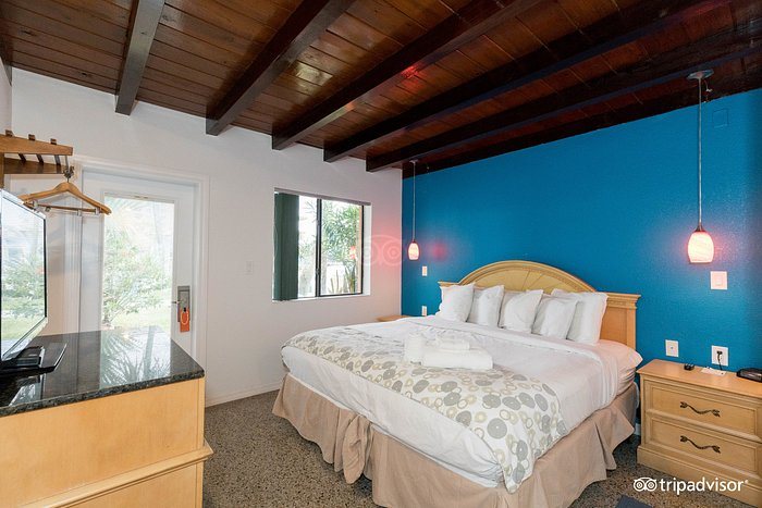 Dream Inn by AmeriVu — Guest room