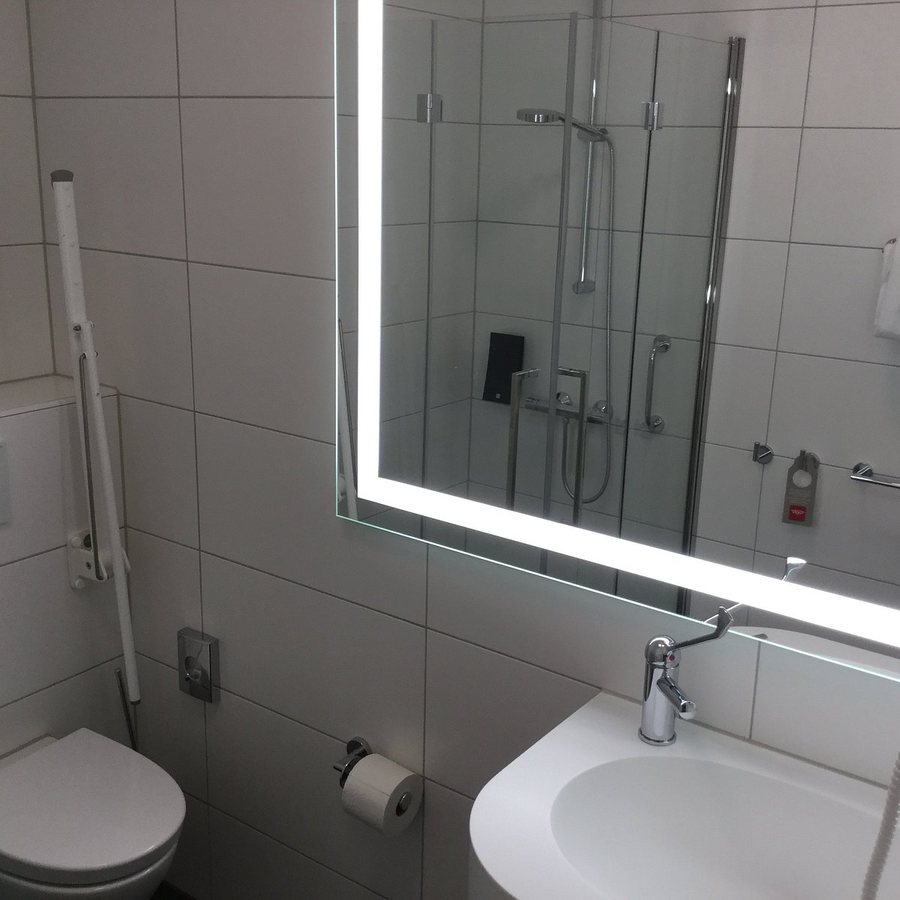 Dream Lodge — Bathroom