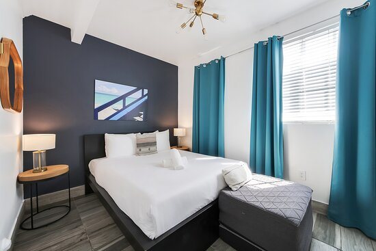 Drexel Suites South Beach Miami Beach Florida — Guest room