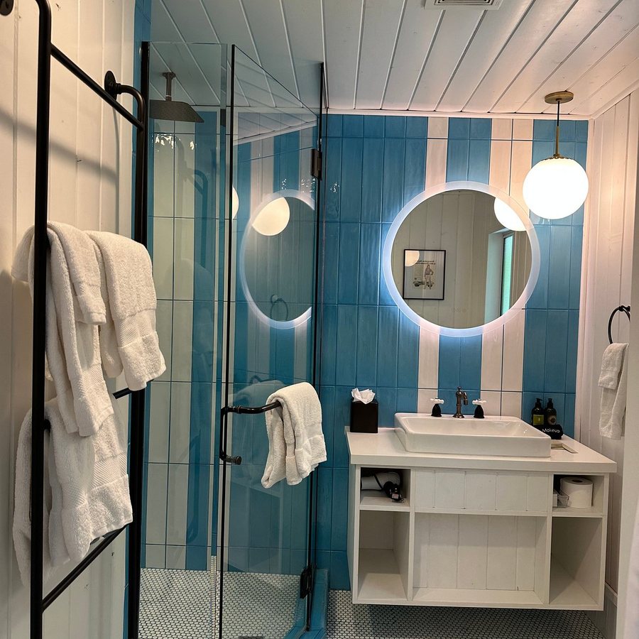 Drift Palm Springs — Bathroom