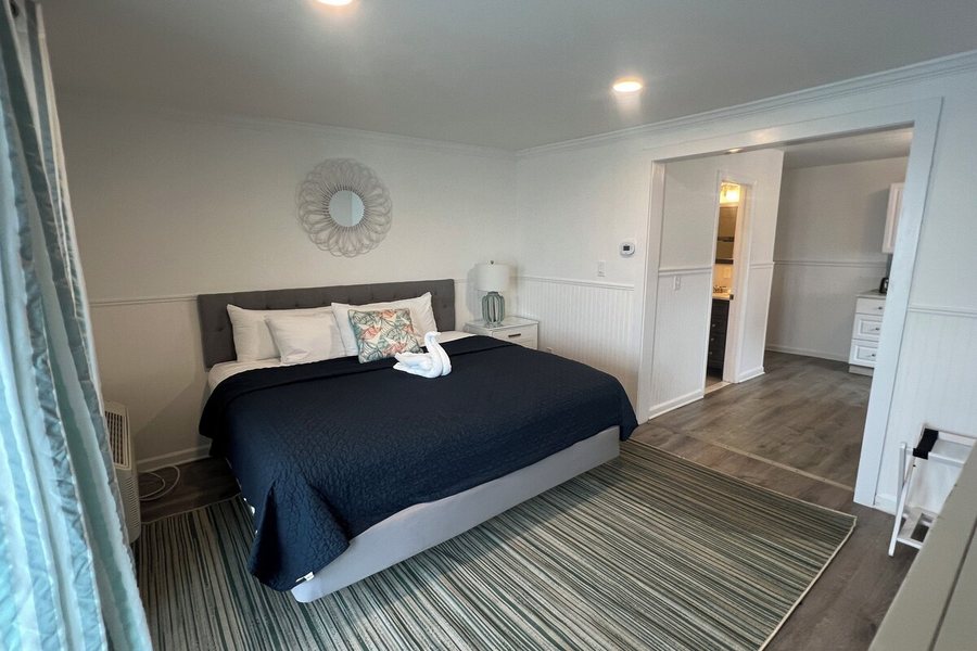 Driftwood Motel — Guest room