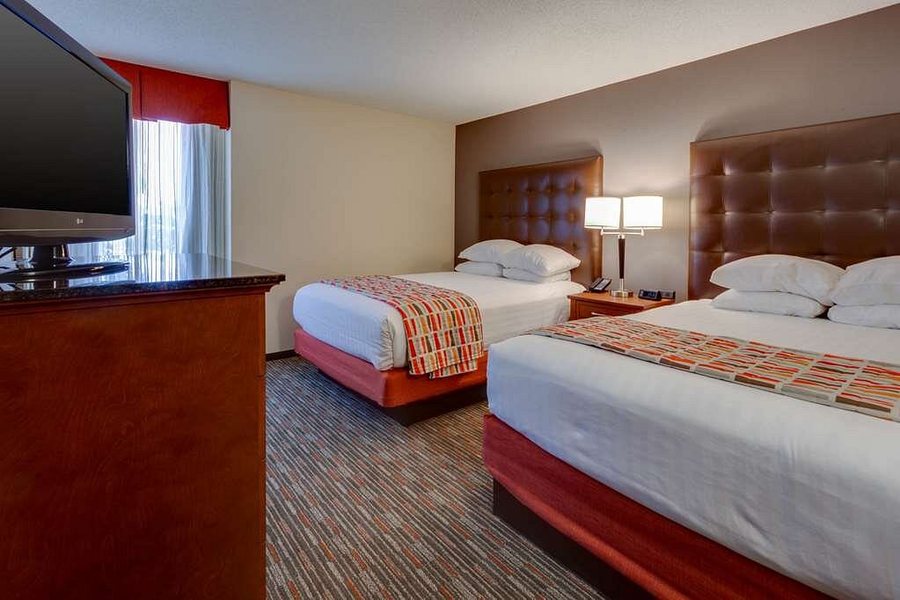 Drury Inn Suites Memphis Southaven — Guest room