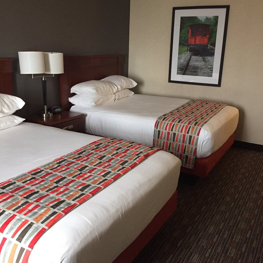 Drury Inn Suites St Louis O Fallon IL — Guest room