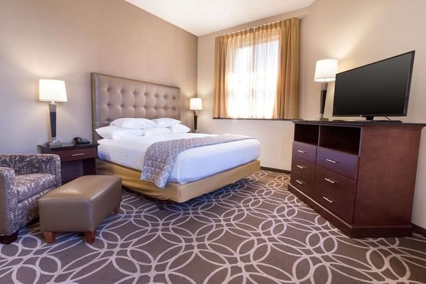 Drury Plaza Hotel Cleveland Downtown Cleveland Ohio — Guest room