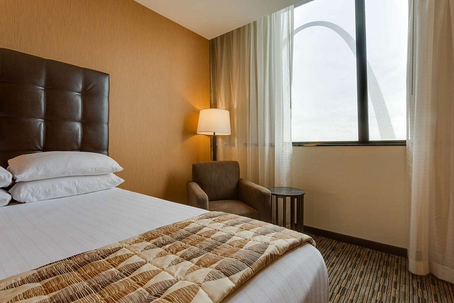 Drury Plaza Hotel St Louis at the Arch — Guest room
