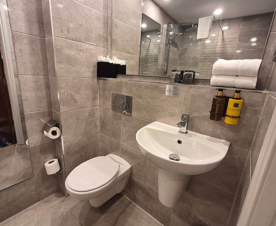 Dublin Skylon Hotel Dublin County Dublin — Bathroom